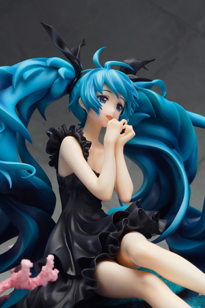 (image for) Hatsune Miku: Deep Sea Girl 1/8
