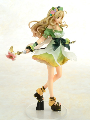 (image for) Ayesha Altugle - 1/8