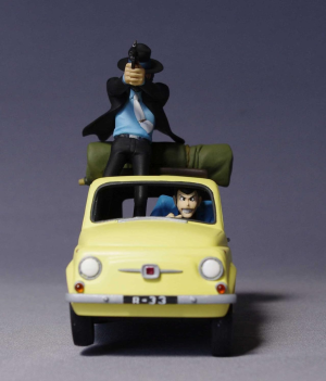 (image for) Jigen & Lupin Treasure on desk - Act.1 Pursuit