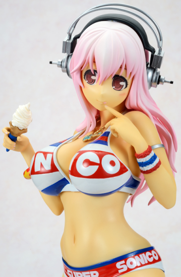 Super Sonico Gigantic Series Suntan Ver. - Unopened